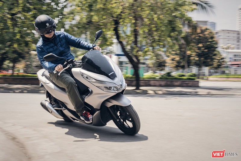 Honda PCX - tuy cũ nhưng chất