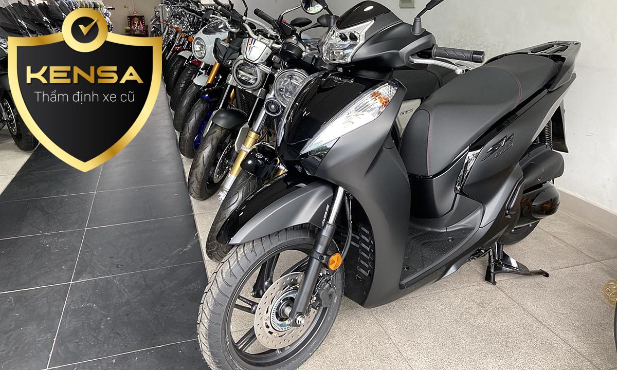 Tổng quan về xe SH300i và yếu tố ảnh hưởng đến giá xe cũ